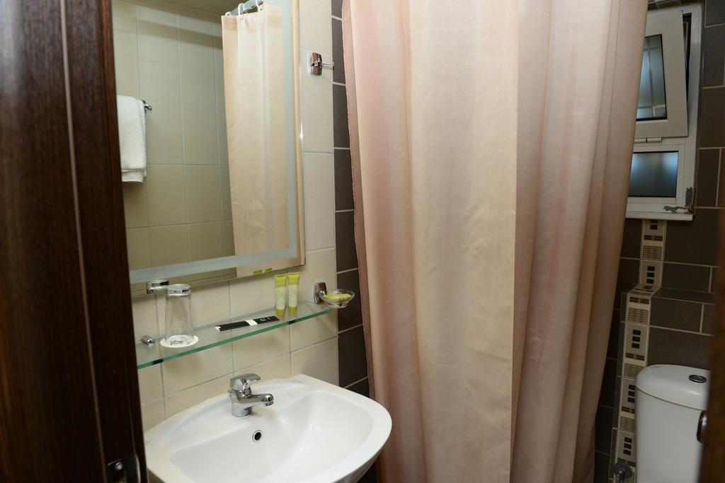 Ionion Hotel Kyparissía Eksteriør bilde