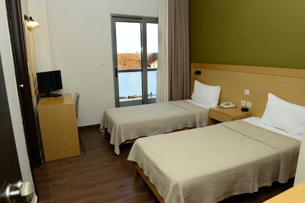 Ionion Hotel Kyparissía Eksteriør bilde
